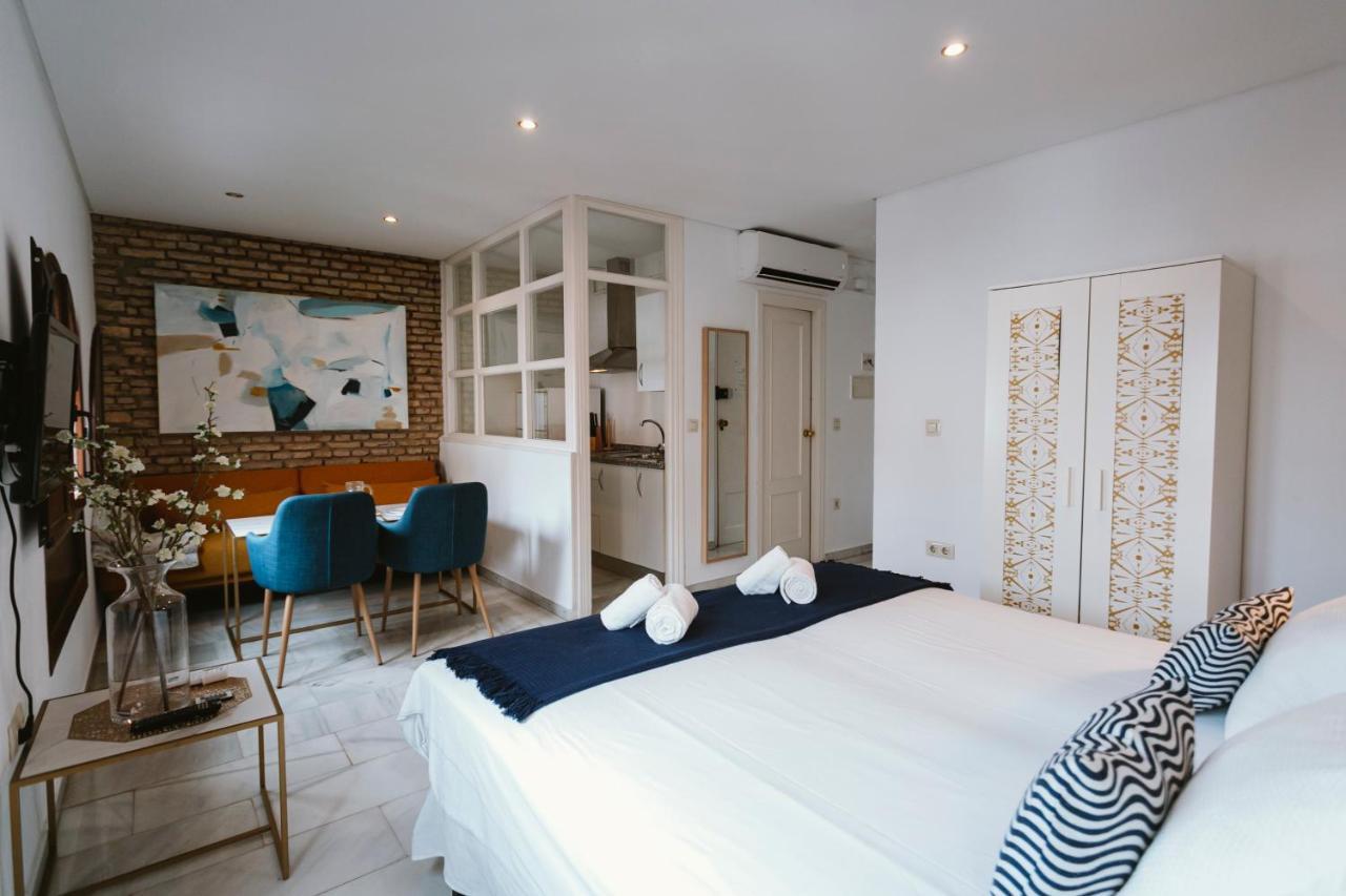 Complete Studio With Terrace - 1Bth- La Giralda Apartment Sevilla Exterior foto